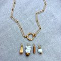 colar charm pérolas