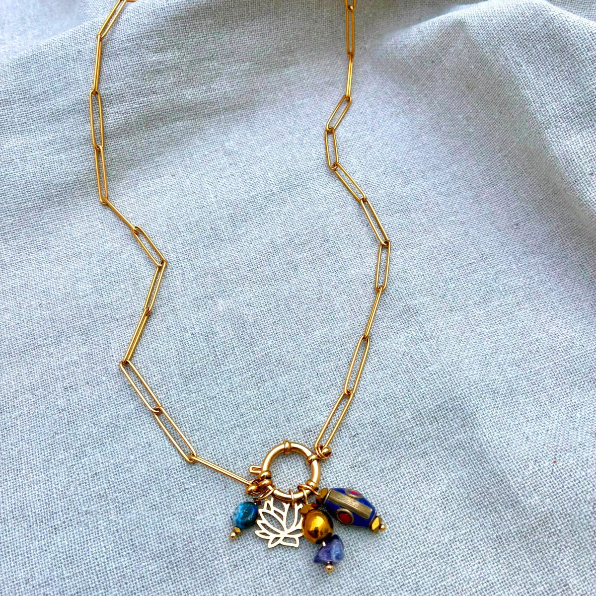 colar charms amuleto